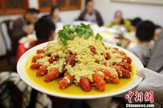 小龍蝦橫行德國柏林 政府鼓勵吃貨們大快朵頤！