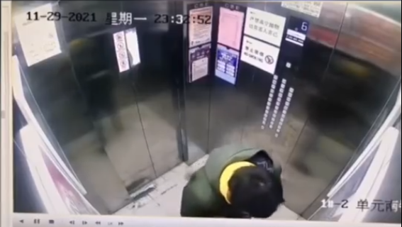 撒尿外賣惡心眾人， 問題不止出在騎手
