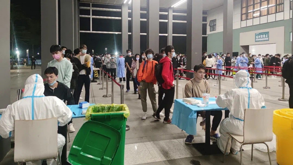 致敬火線戰(zhàn)疫的TA們：感謝你，辛苦了